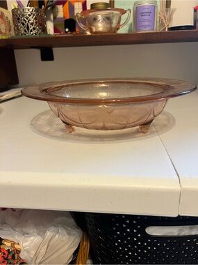 Hocking Pink Depression Glass Cameo Pattern Footed bowl